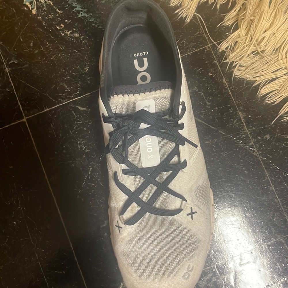 On cloud running shoes for men